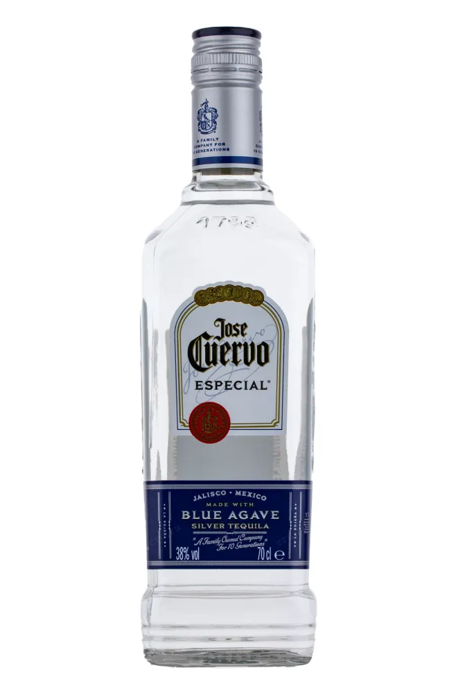 Текила Jose Cuervo Especial Silver  0.7 л