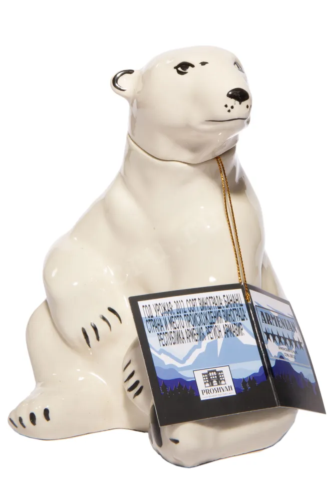 Бутылка Proshyan Polar Bear 7 Years in gift box 2012 0.5 л