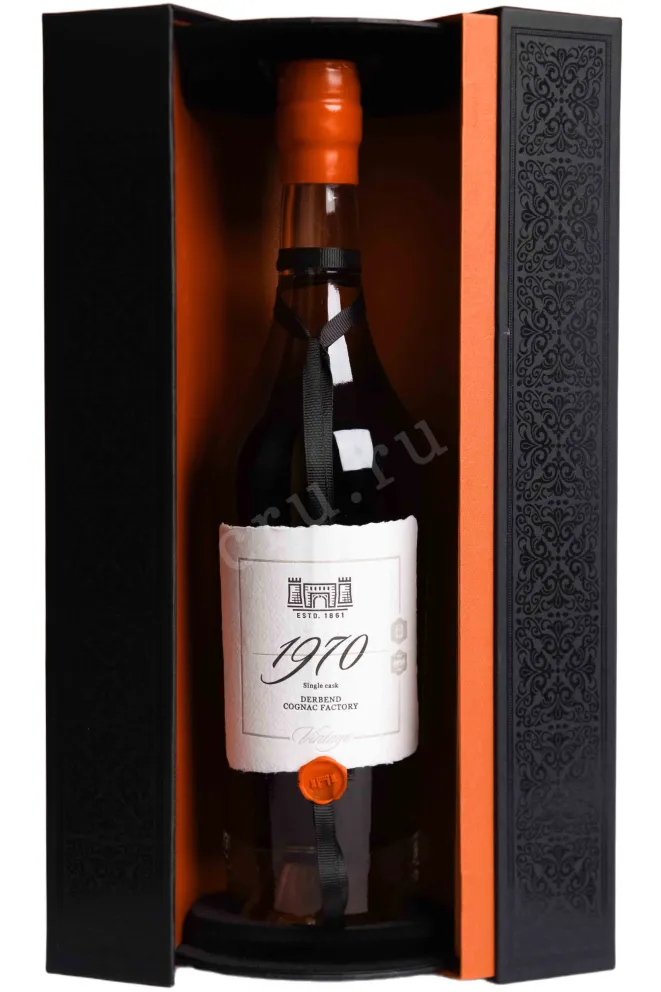 В подарочной коробке Derbend Vintage in gift box 1970 0.7 л