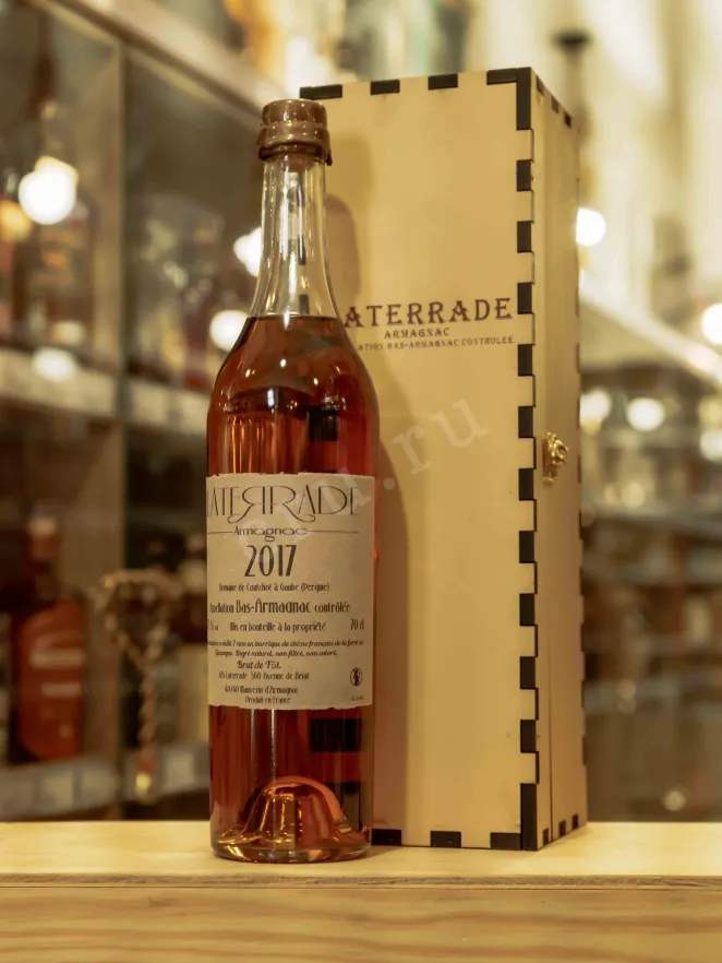 В магазине Крю Профи Laterrade Domaine de Coutchot Bas-Armagnac 2017 0.7 л
