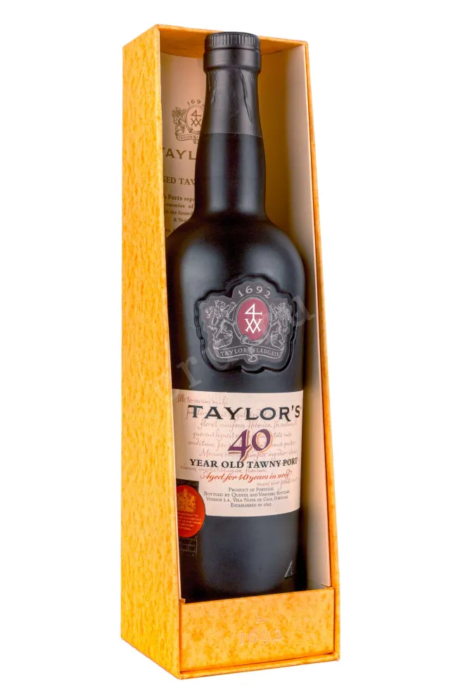 В подарочной коробке Taylors Tawny Port 40 Years Old with gift box 1982 0.75 л