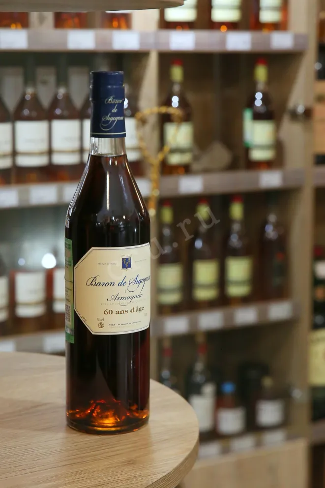 В магазине Крю Профи Baron de Sigognac 60 ans d'age 0.7 л