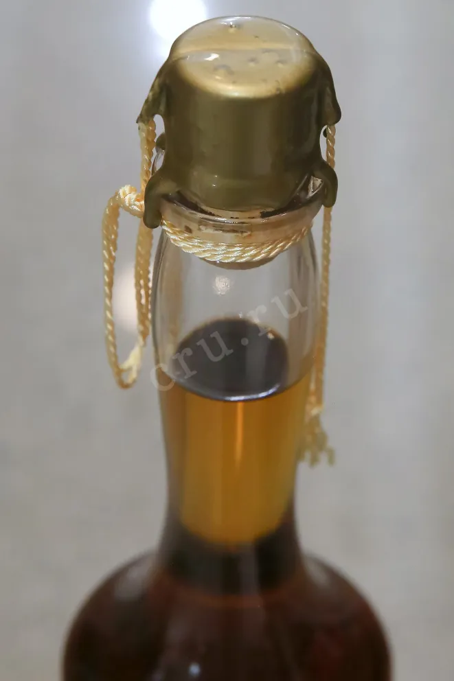 Пробка Chateau du Breuil Finition en Futs de Sauternes 8 Ans d'Age in gift box 0.7 л