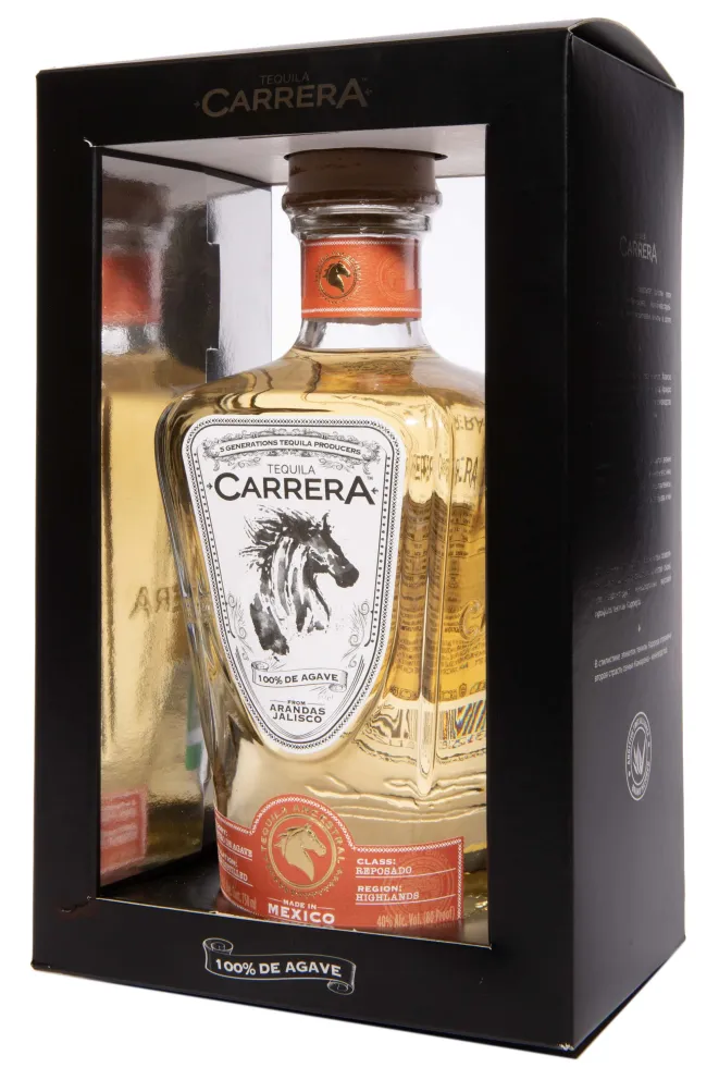 В подарочной коробке Carrera Reposado in gift box 0.75 л