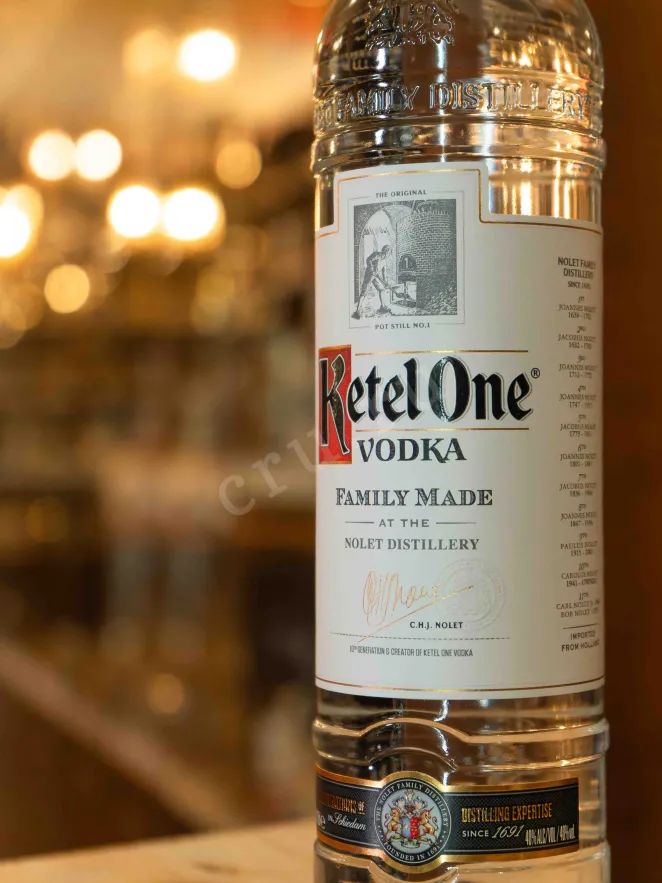 В магазине Крю Профи Ketel One 0.7 л