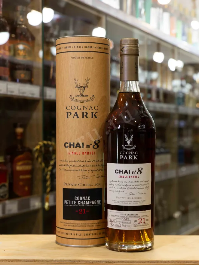 В магазине Крю Профи Park Chai N°8 Single Barrel aged 21 years gift box 0.7 л