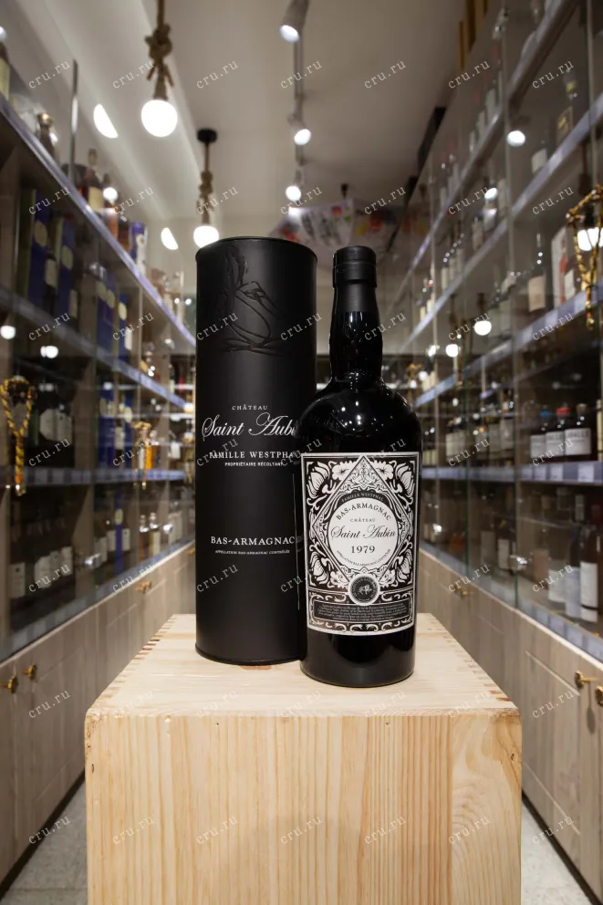 В магазине Крю Профи Saint Aubin Bas-Armagnac in tube 1979 0.7 л