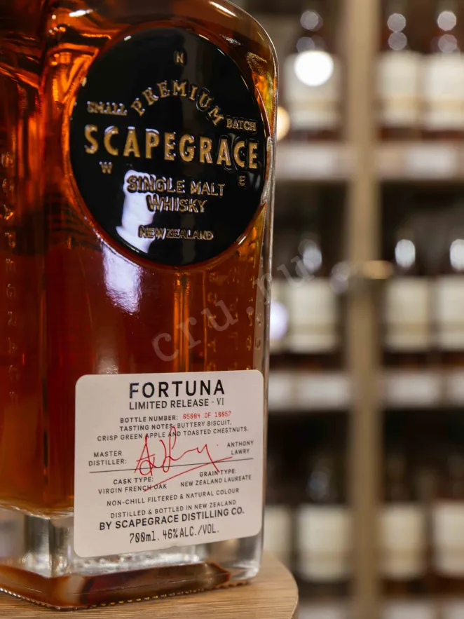В магазине Крю Профи Scapegrace Fortuna in gift box 0.7 л