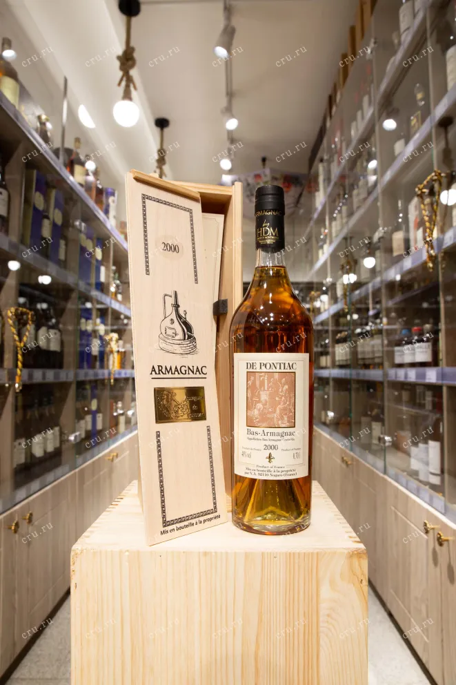 В магазине Крю Профи De Pontiac Bas-Armagnac in wooden box 2000 0.7 л