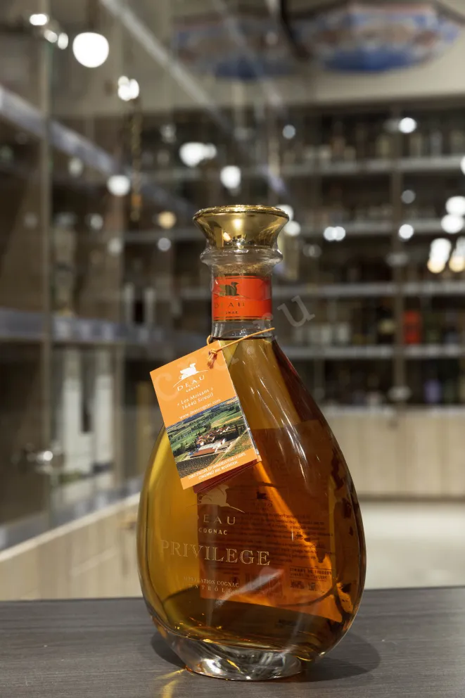 В магазине Крю Профи Deau Privilege in gift box 0.7 л