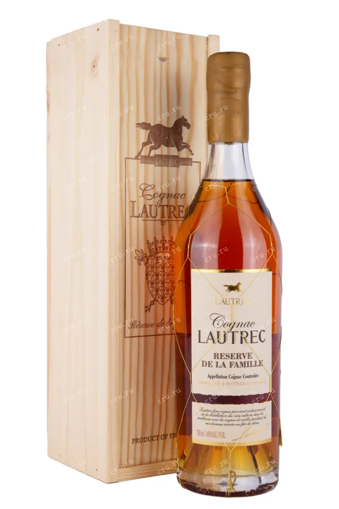 Коньяк Lautrec Reserve de la Famille in wooden box  0.7 л