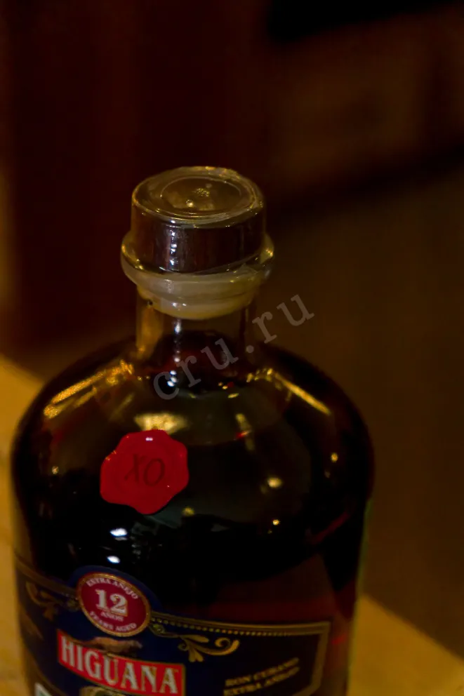 Пробка Higuana Extra Anejo Gran Reserva 12 years 0.7 л