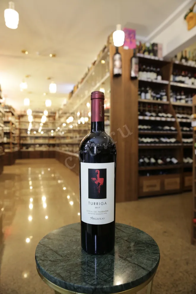 В магазине Крю Профи Argiolas Turriga Isola Dei Nuraghi IGT 2017 0.75 л
