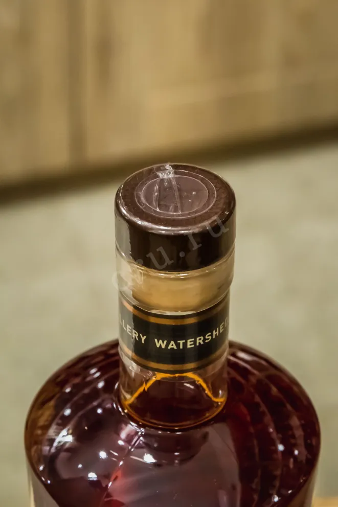 Пробка Watershed Straight Bourbon 4 Years Old 0.75 л
