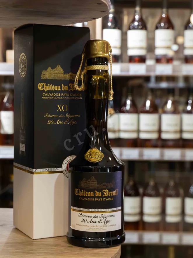 В магазине Крю Профи Chateau du Breuil Reserve des Seigneurs 20 years in gift box 0.7 л