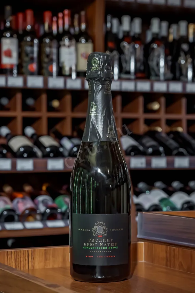 В магазине Крю Профи Usadba Perovskih Riesling Brut Nature 0.75 л