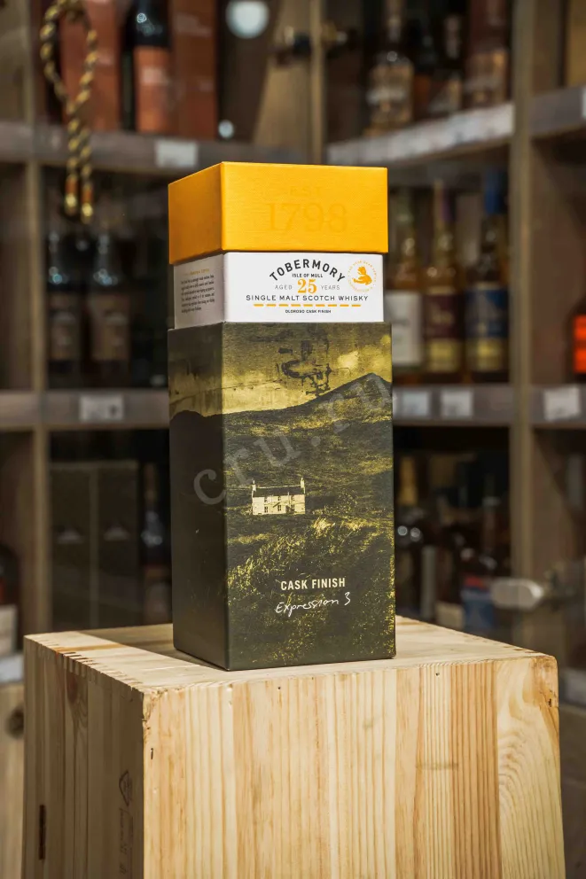В магазине Крю Профи Tobermory 25 years Single Malt Oloroso Cask Finish in gift box 0.7 л