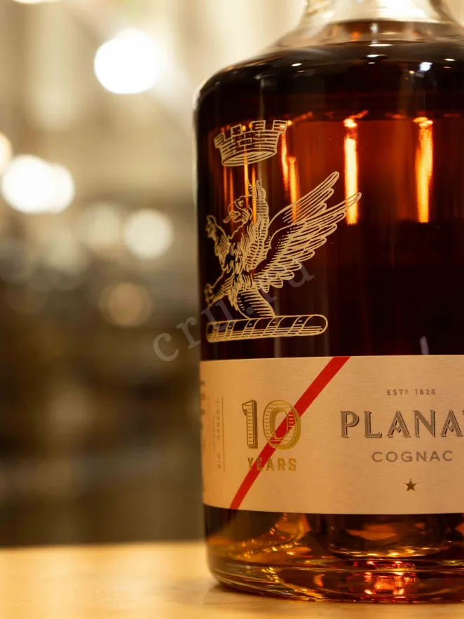 В магазине Крю Профи Planat 10 years Bio Organic in gift box 0.7 л