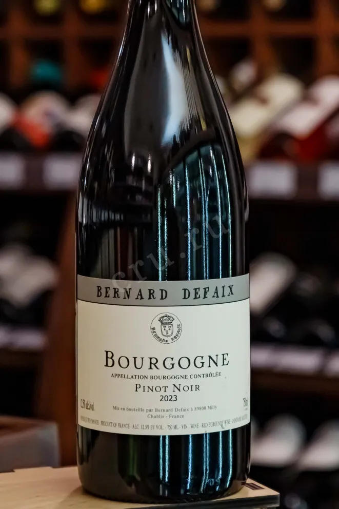 В магазине Крю Профи Bernard Defaix Bourgogne Pinot Noir 2023 0.75 л