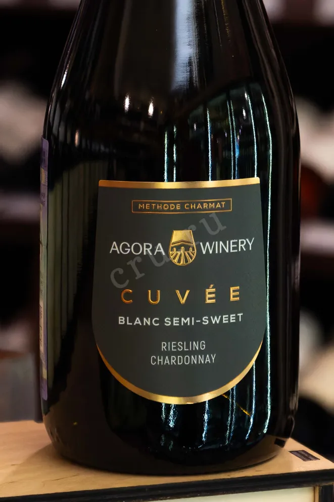 В магазине Крю Профи Agora Cuvee Riesling Chardonnay in gift box 2024 0.75 л
