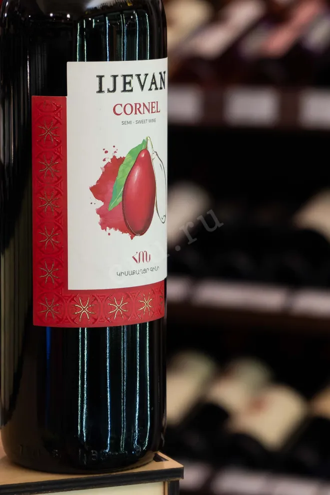 В магазине Крю Профи Ijevan Cornel Red Semi-Sweet 0.75 л