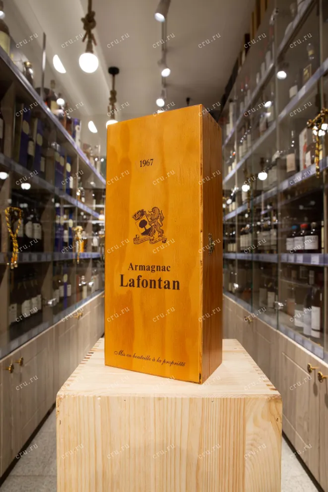 В магазине Крю Профи Lafontan 1967 0.7 л