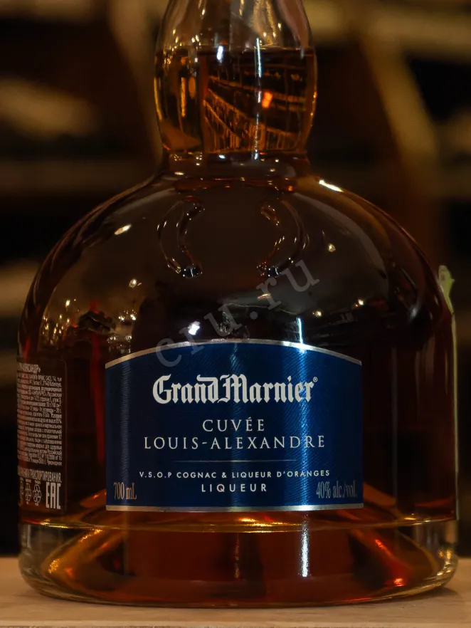 В магазине Крю Профи Grand Marnier Cuvee Louis-Alexandre 0.7 л