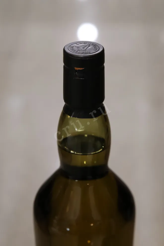 Пробка Lagavulin 8 Years gift box 0.7 л