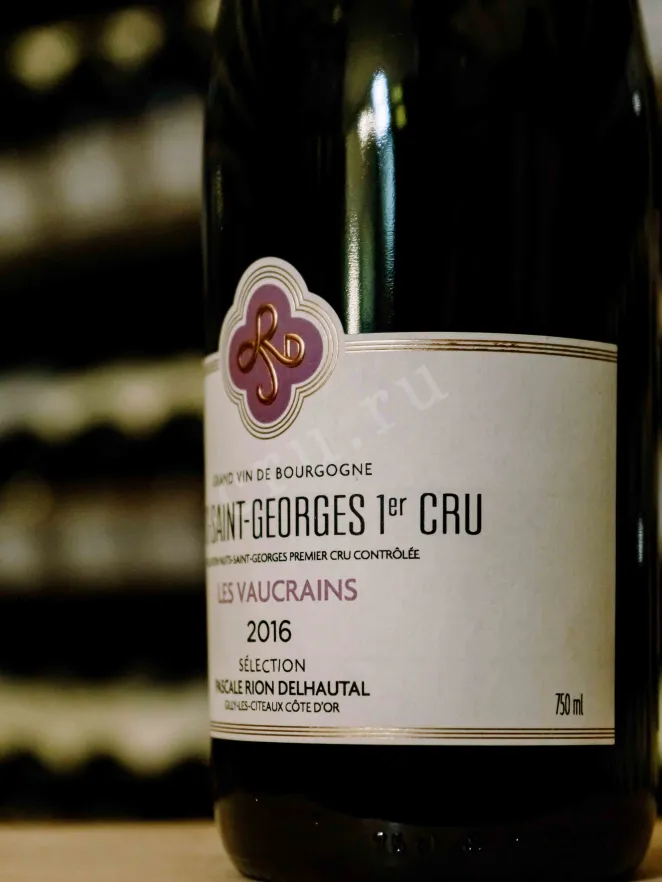 В магазине Крю Профи Pascale Rion Delhautal Nuits-Saint-Georges 1-er Cru Les Vaucrains 2016 0.75 л