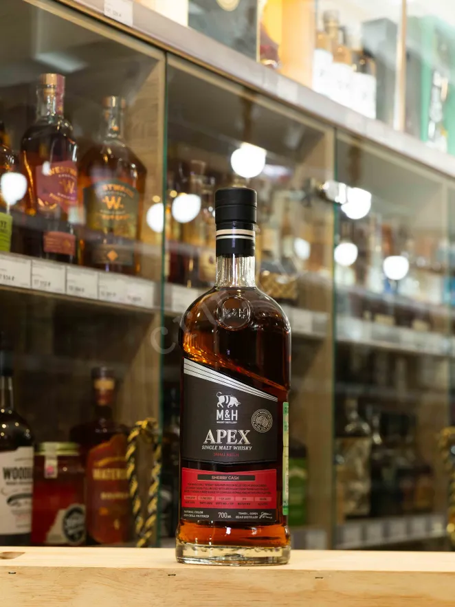 В магазине Крю Профи M&H Apex Sherry Cask gift box 0.7 л