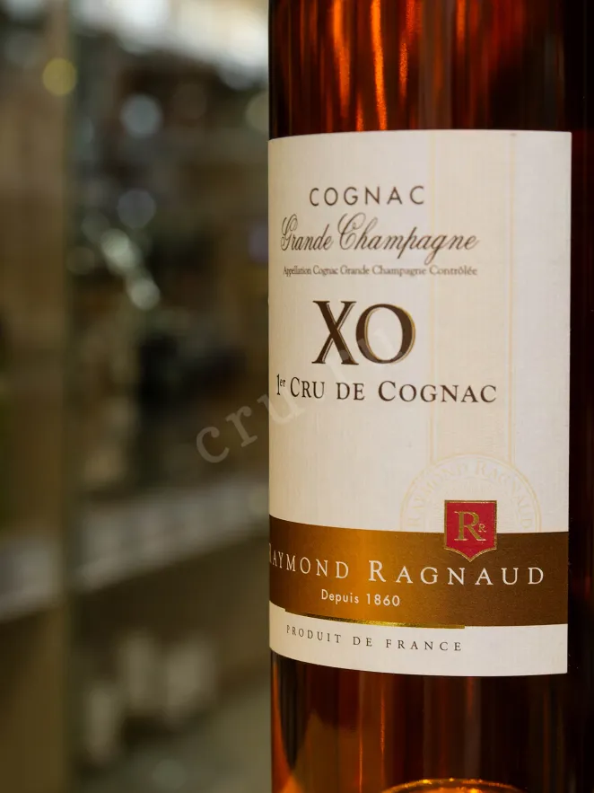 В магазине Крю Профи Raymond Ragnaud XO Grand Champagne 1er Cru De Cognac in gift box 0.7 л