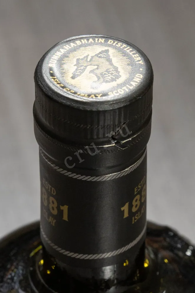 Пробка Bunnahabhain 12 Years Old Cask Strength in tube 0.7 л