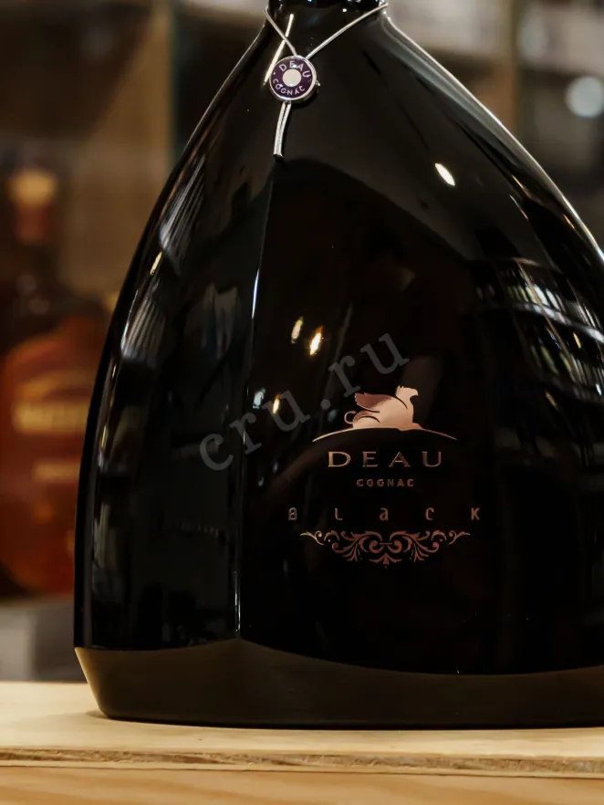 В магазине Крю Профи Deau Black gift box 1 л