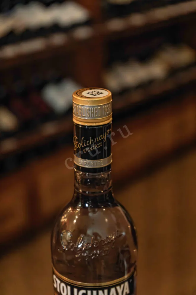Пробка Stolichnaya Excellent 0.7 л