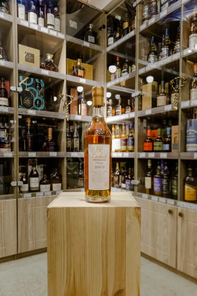 В магазине Крю Профи Chabot Vintage in tube 2002 0.7 л