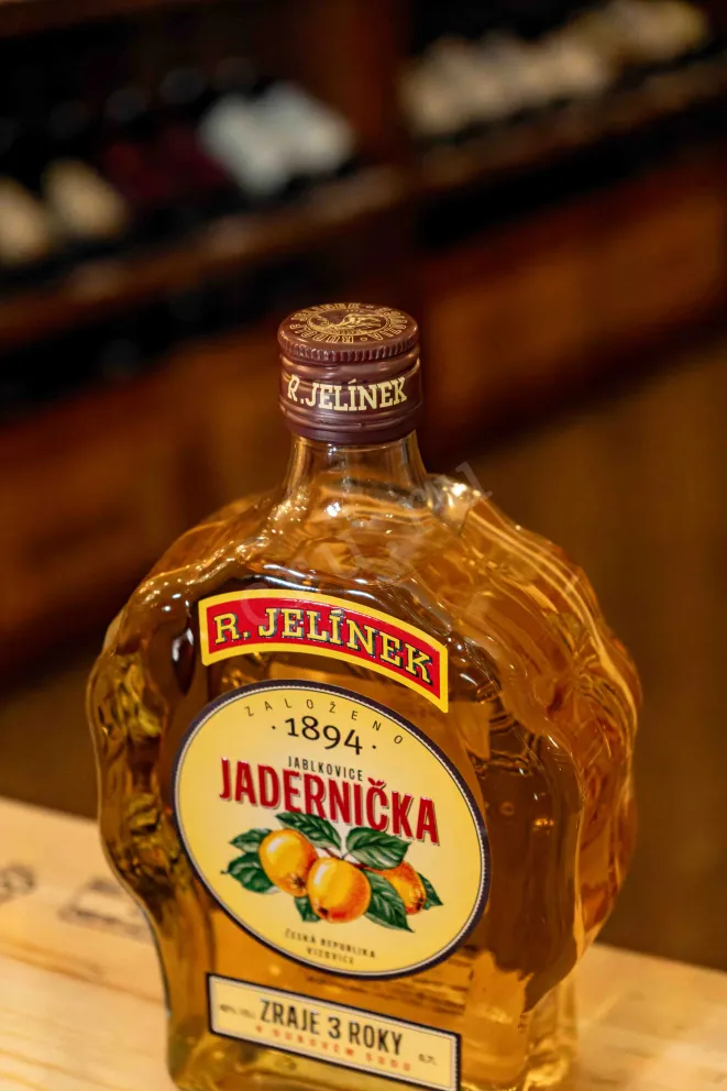 Пробка R. Jelinek Jablkovice 0.7 л