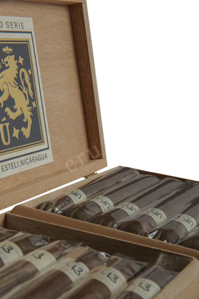 Сигары Liga Privada Unico Serie UF-13