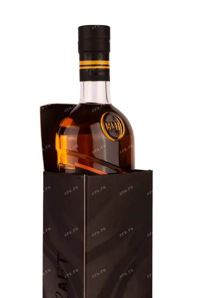 В подарочной коробке M & H Art & Craft Doppelbock Beer Casks gift box 0.7 л