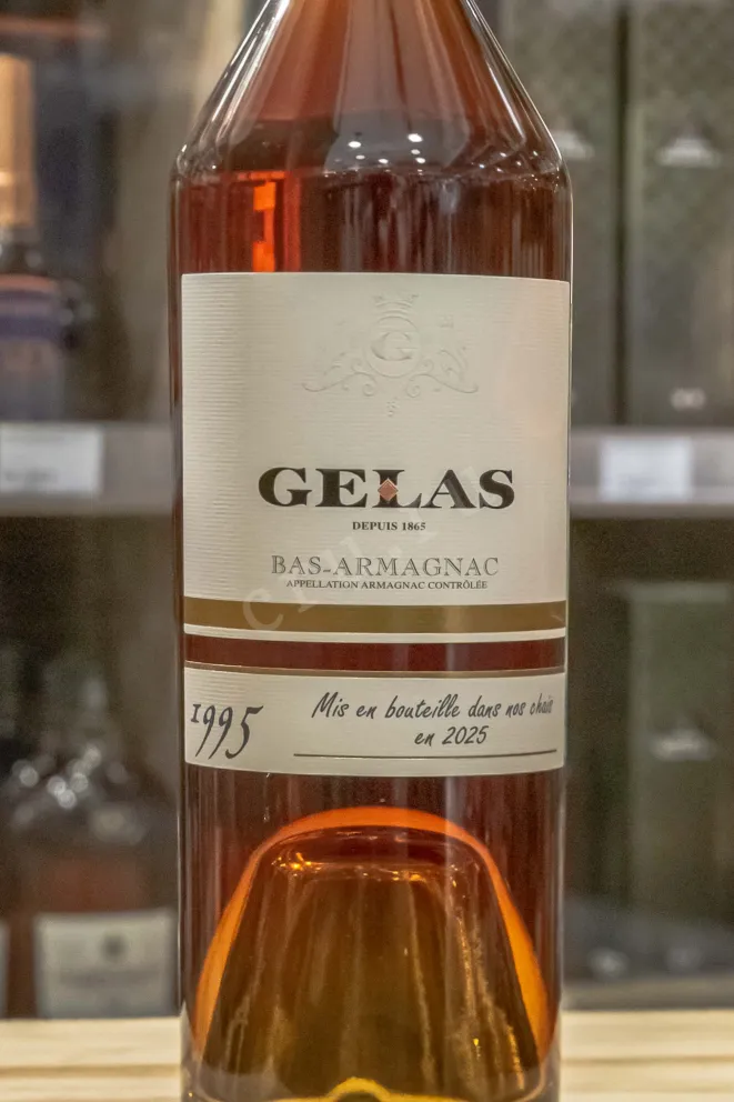 В магазине Крю Профи Gelas 1995 0.7 л