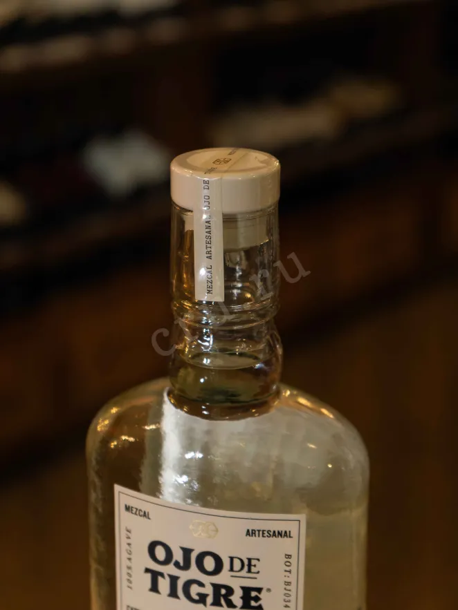 Пробка Mezcal Artesanal Ojo de Tigre Joven 0.7 л