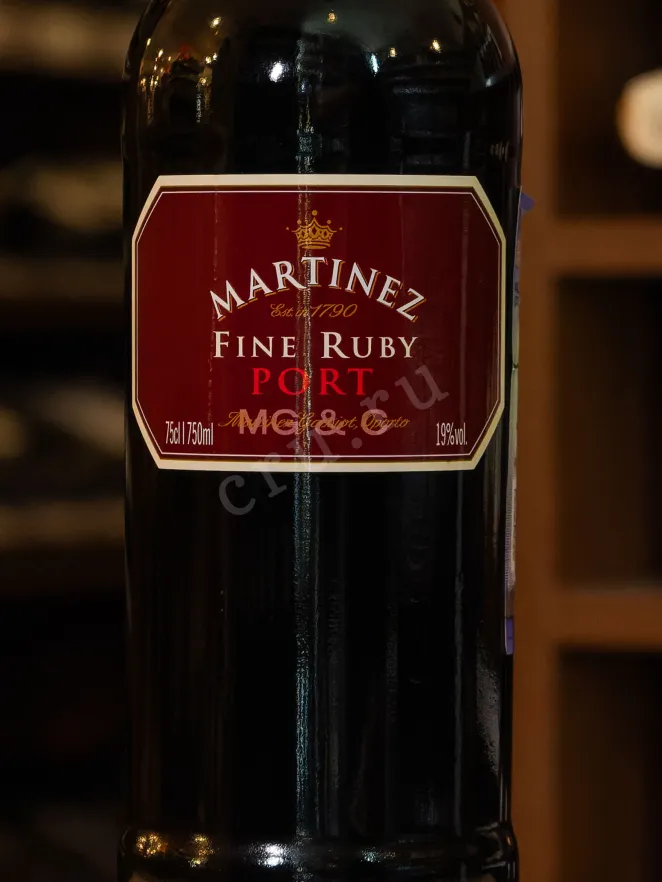 В магазине Крю Профи Martinez Ruby 2019 0.75 л