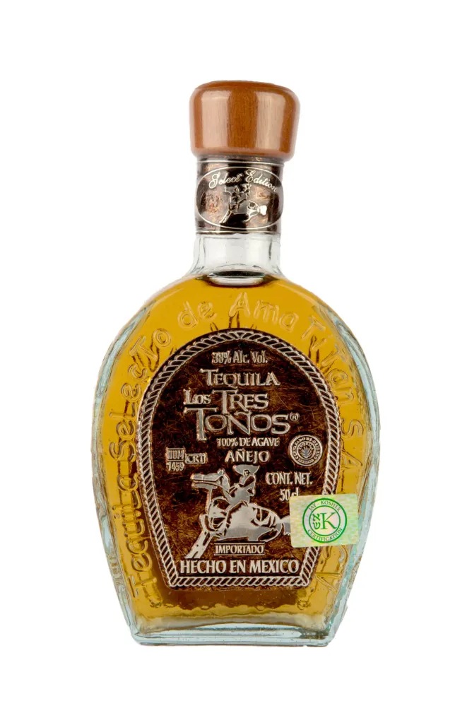 Текила Los Tres Tonos Anejo  0.5 л