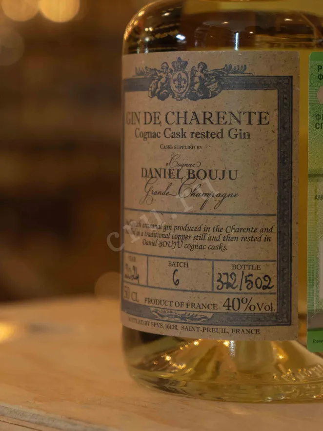 В магазине Крю Профи Daniel Bouju Gin De Charente 0.5 л