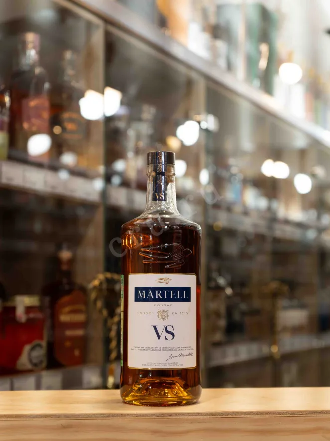 В магазине Крю Профи Martell VS 0.7 л