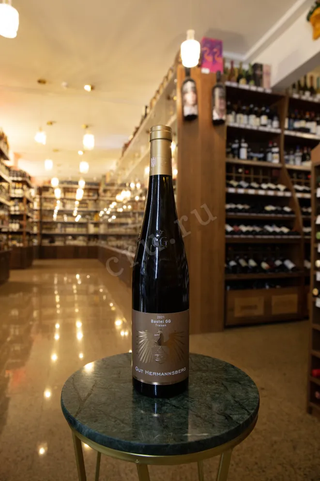В магазине Крю Профи Gut Hermannsberg Traisen Bastei GG Riesling Troken 2021 0.75 л