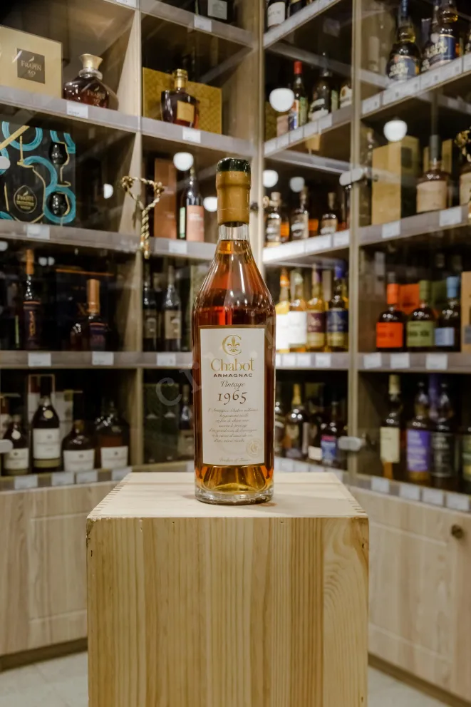 В магазине Крю Профи Chabot 1965 0.7 л