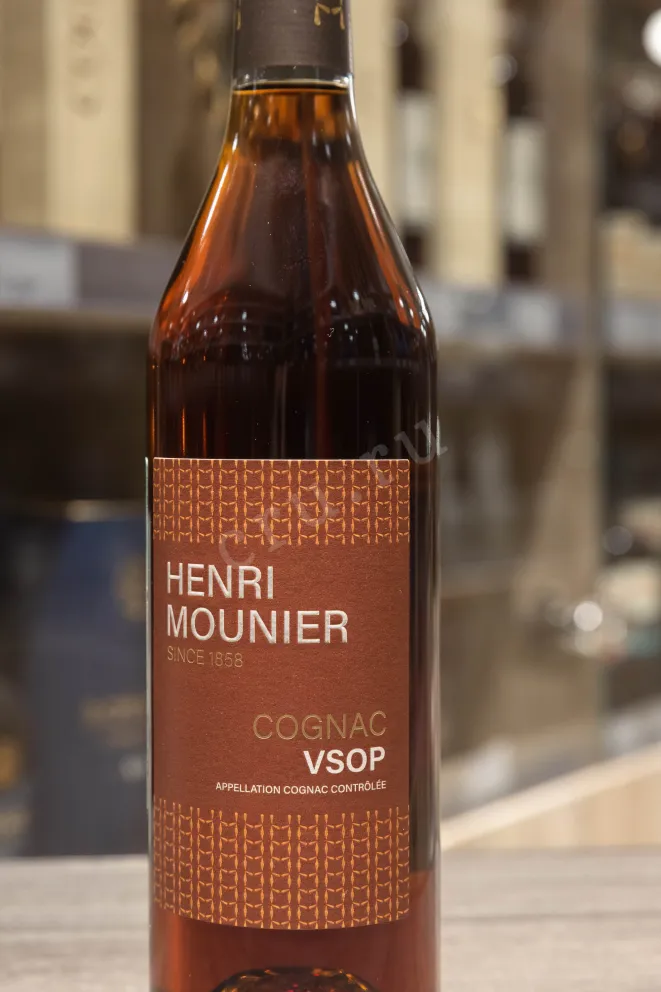 В магазине Крю Профи Henri Mounier VSOP 0.7 л