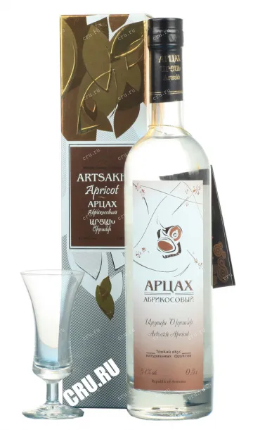 Водка Арцах Абрикосовая в п/у  0.5 л