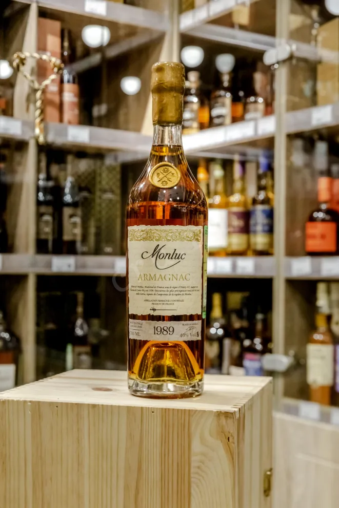 В магазине Крю Профи Monluc 1989 0.7 л