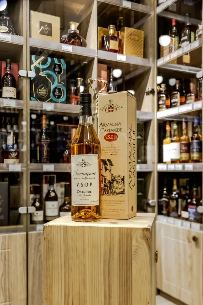 В магазине Крю Профи Castarede VSOP 0.7 л